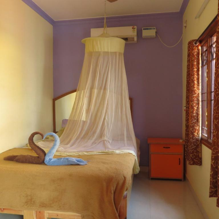 Thilak Home Stay Hampi Pokoj fotografie